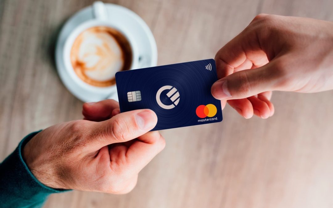 Curve – Une seule carte pour embarquer toutes vos cartes bancaires (et c’est gratuit)