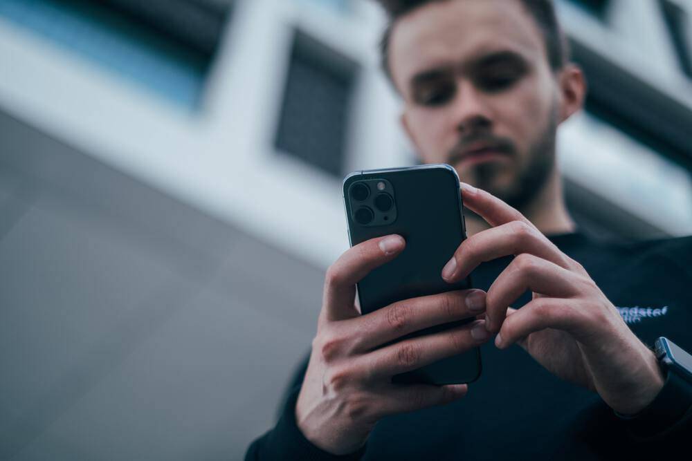 Comment recevoir des SMS quand on n’a pas de téléphone portable ?